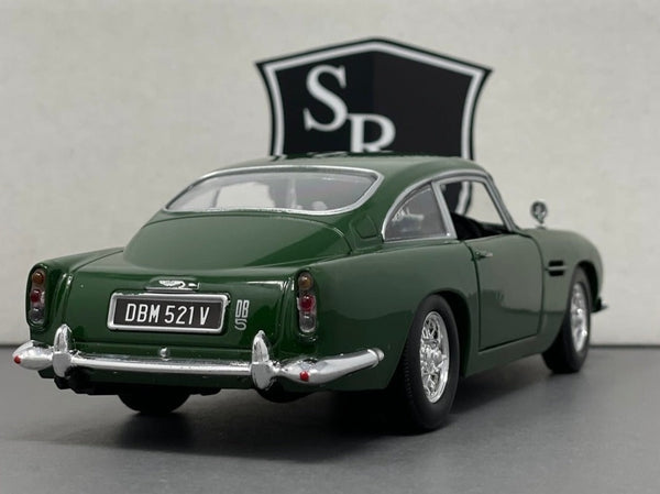 Aston Martin DB5 - Motormax 1:24 Diecast