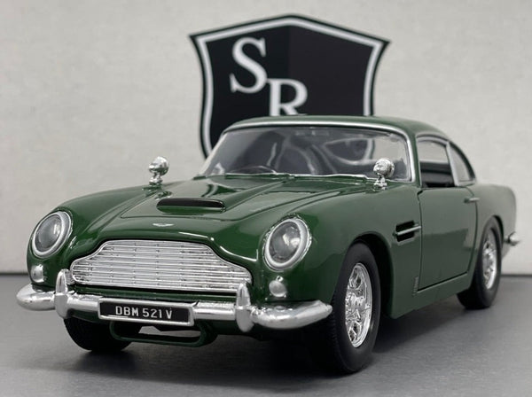 Aston Martin DB5 - Motormax 1:24 Diecast