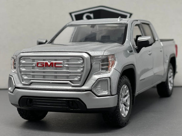 GMC Sierra Crew Cab - Motormax 1:24 Diecast