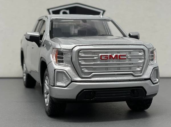 GMC Sierra Crew Cab - Motormax 1:24 Diecast