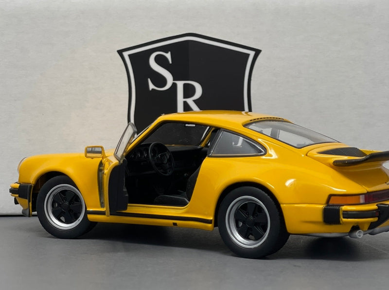 Porsche 911 Turbo - Welly 1:24 Diecast