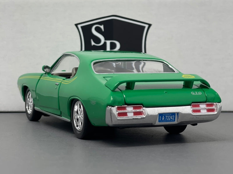 Pontiac Judge GTO - Red Box 1:24 Diecast