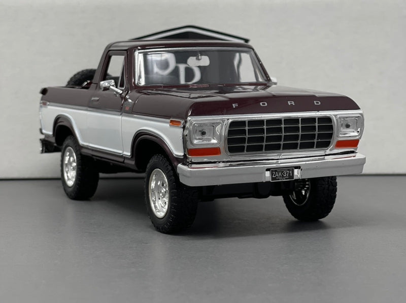 Ford Bronco - Motormax 1:24 Diecast