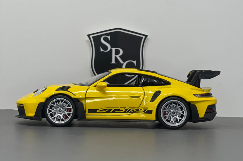 Porsche 911 GT3 RS - Welly 1:24 Diecast