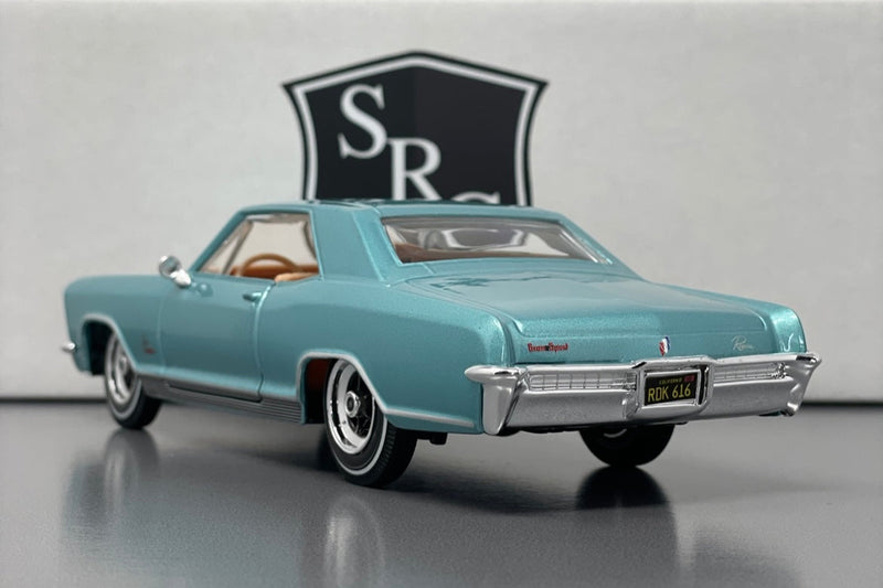 Buick Riviera - Maisto 1:26 Diecast