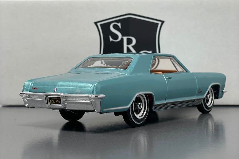 Buick Riviera - Maisto 1:26 Diecast