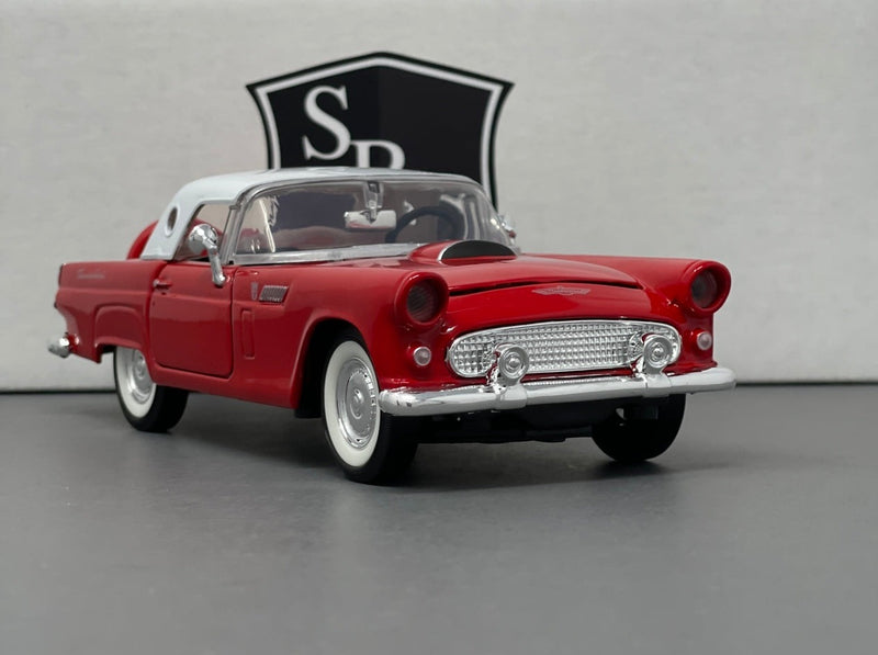 Ford Thunderbird - Showcasts 1:24 Diecast