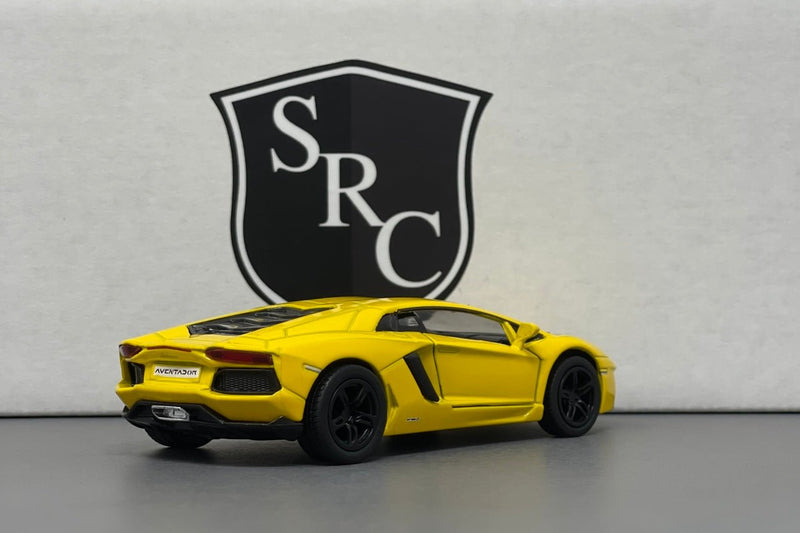 Lamborghini Aventador LP700-4 - Kinsmart 1:38 Diecast