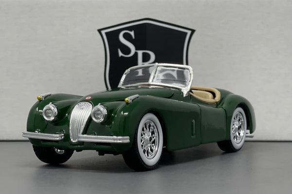 Jaguar XK 120 - Bburago 1:24 Diecast