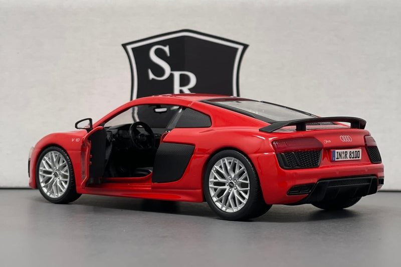 Audi R8 V10 Plus - Maisto 1:24 Diecast