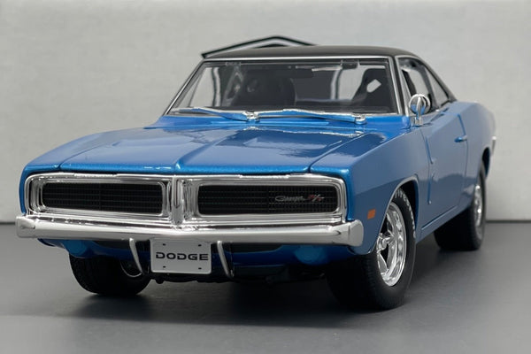 Dodge Charger RT - Maisto 1:18 Diecast