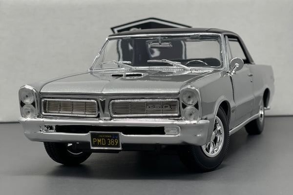 Pontiac GTO - Maisto 1:18 Diecast