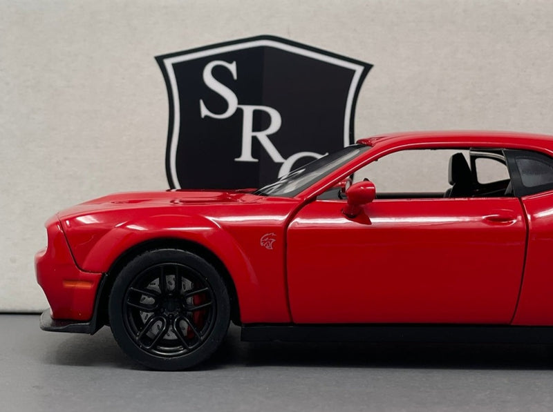 Dodge Challenger SRT Hellcat Widebody - Motormax 1:24 Diecast