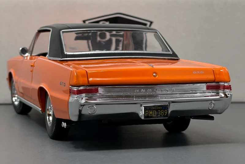 Pontiac GTO - Maisto 1:18 Diecast