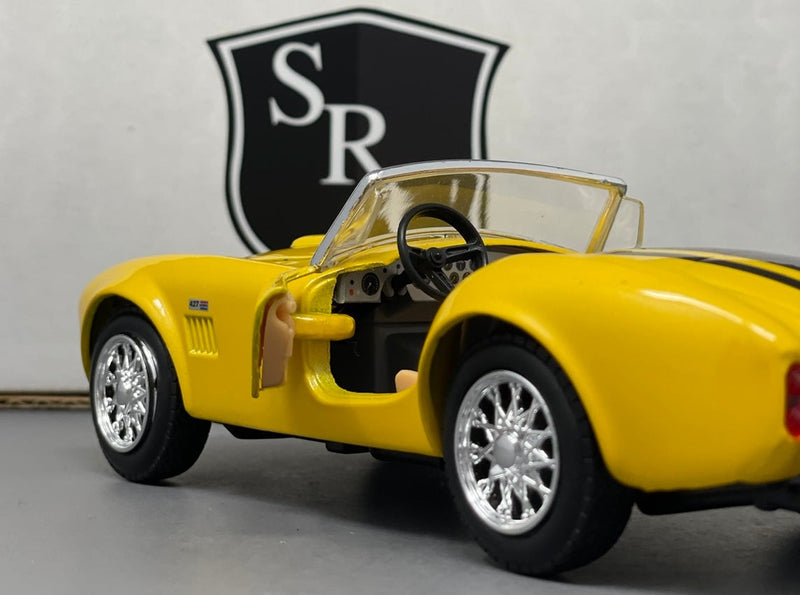 Shelby Cobra 427 - Maisto 1:24 Diecast