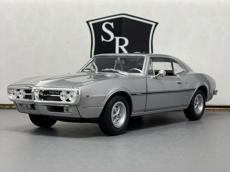 Pontiac Firebird - Welly 1:24 Diecast