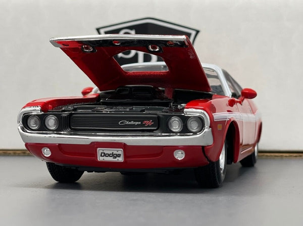 Dodge Challenger RT Coupe - Maisto 1:24 Diecast