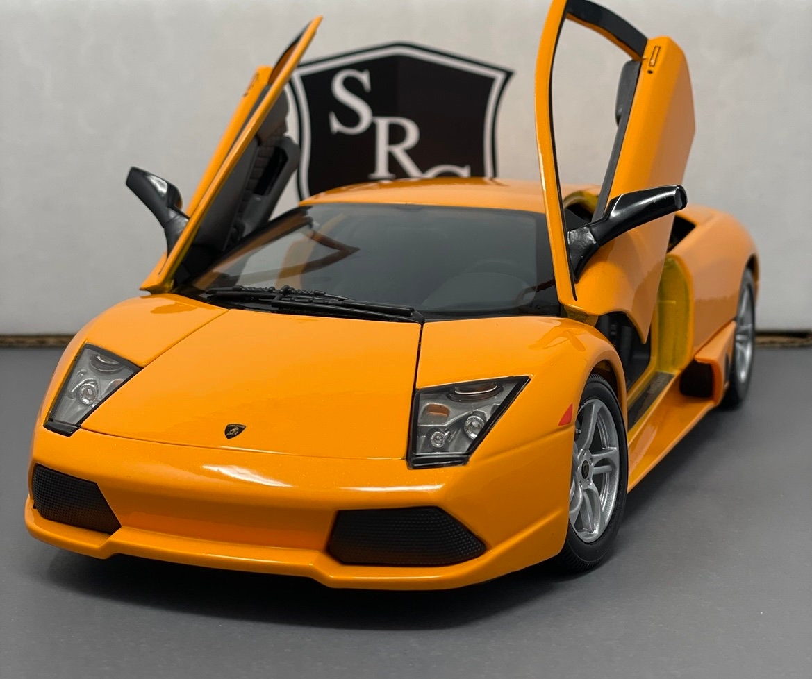 Lamborghini Murciélago LP640 - Maisto 1:18 Diecast – Strada Racing Club