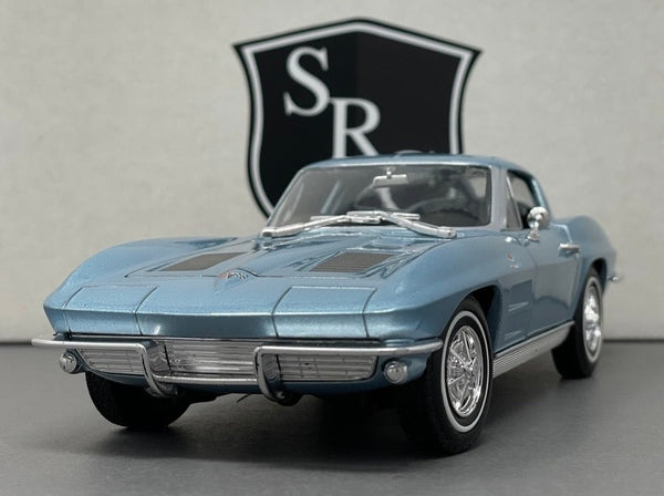 Chevrolet Corvette C2 - Welly 1:24 Diecast