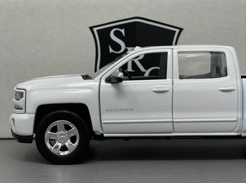 Chevrolet Silverado 1500 LTZ71  - Motormax 1:24 Diecast