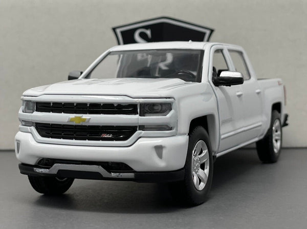 Chevrolet Silverado 1500 LTZ71  - Motormax 1:24 Diecast