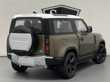 Land Rover Defender - Welly 1:24 Diecast