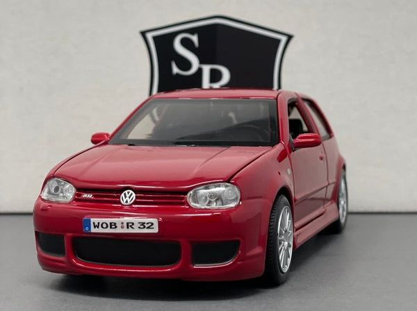 Volkswagen Golf R32 - Maisto 1:24 Diecast