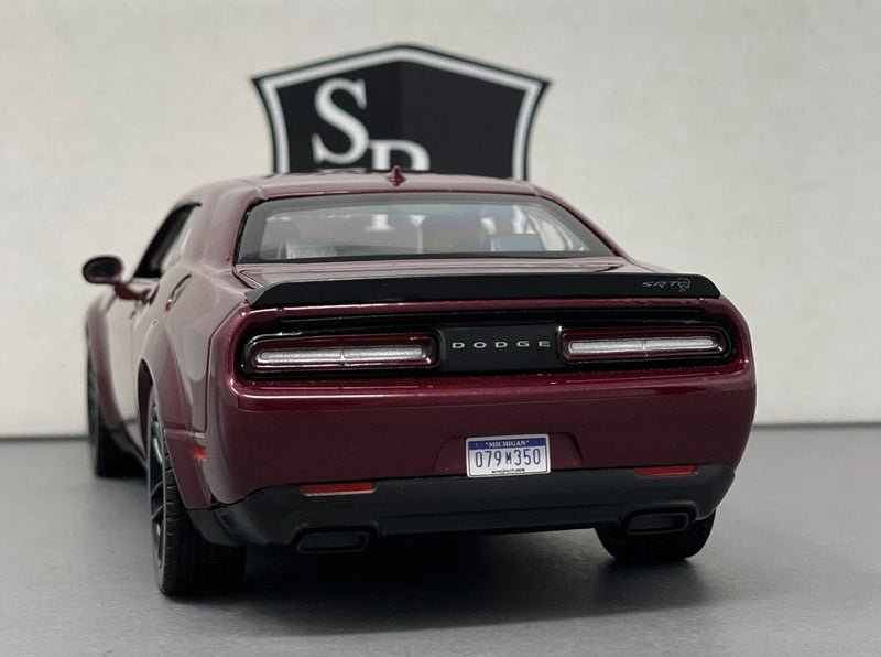 Dodge Challenger SRT Hellcat Widebody - Motormax 1:24 Diecast