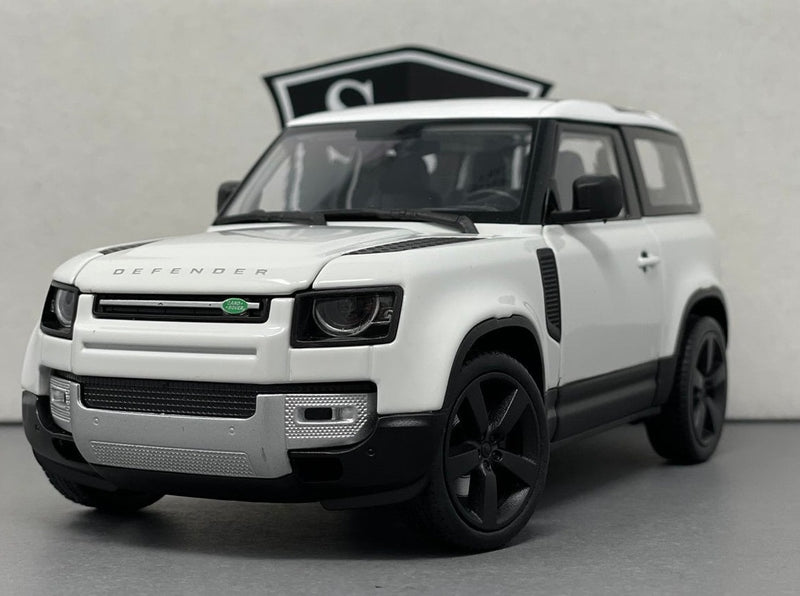 Land Rover Defender - Welly 1:24 Diecast