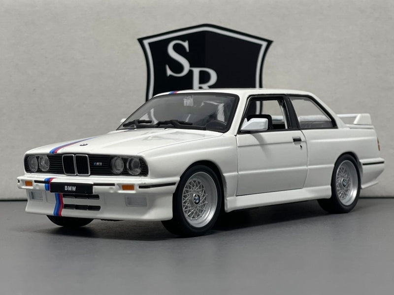 BMW E30 M3 - Bburago 1:24 Diecast