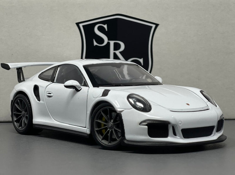 Porsche 911 GT3 RS (991) - Welly 1:24 Diecast