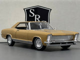 Buick Riviera - Welly 1:24 Diecast