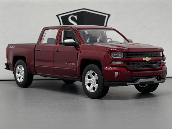 Chevrolet Silverado - Motormax 1:24 Diecast