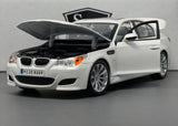 BMW M5 - Maisto 1:18 Diecast