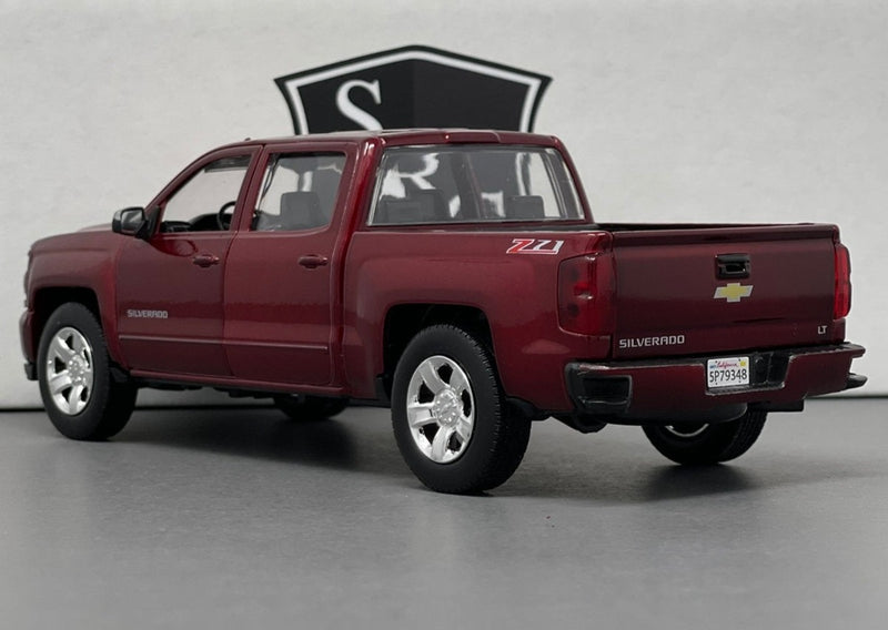 Chevrolet Silverado - Motormax 1:24 Diecast