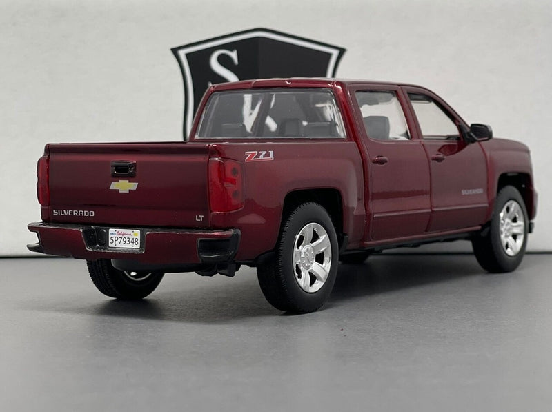 Chevrolet Silverado - Motormax 1:24 Diecast