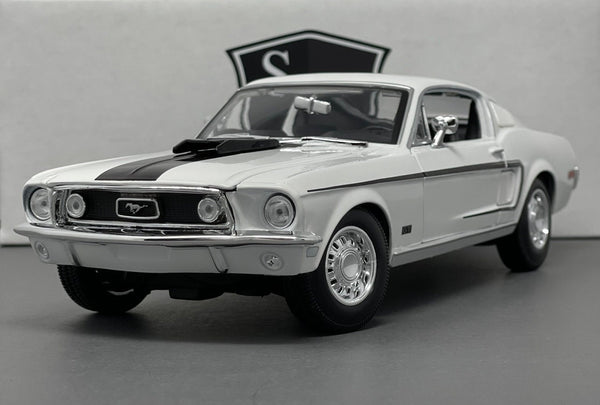 Ford Mustang GT - Maisto 1:18 Diecast