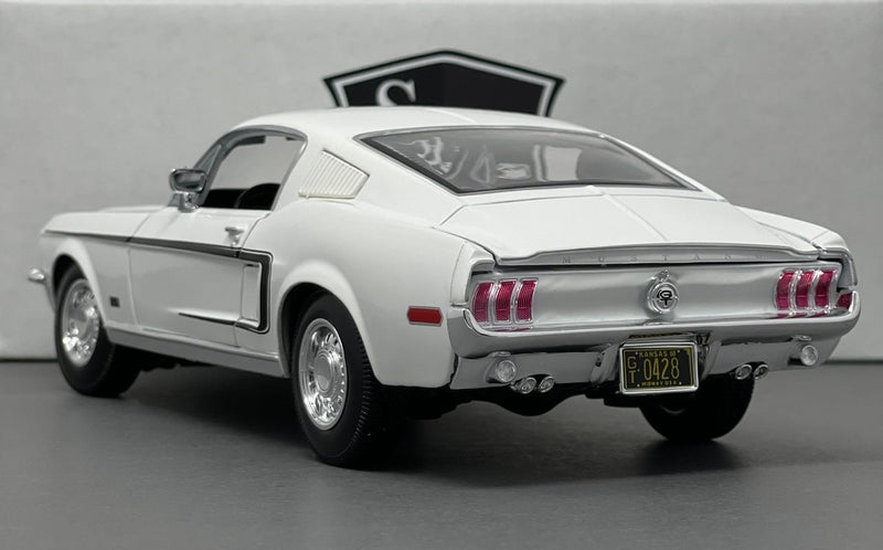 Ford Mustang GT - Maisto 1:18 Diecast