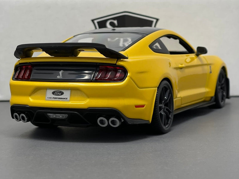 Ford Mustang Shelby GT500 - Maisto 1:18 Diecast