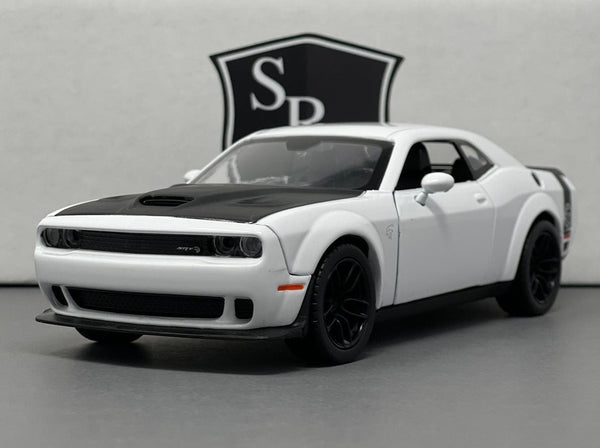 Dodge Challenger SRT Hellcat Widebody - Motormax 1:24 Diecast