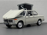 BMW 2002 ti - Welly 1:24 Diecast