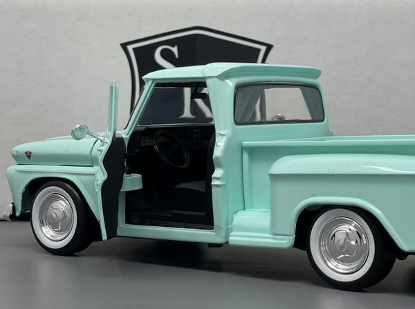 GMC C1000 Pickup - Motormax 1:24 Diecast